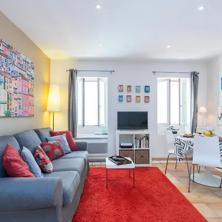 8 Condamine - Stylish In Old Town - 2 Pieces - 300m De La Apartment