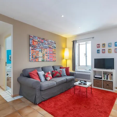 Apartment 8 Condamine - Stylish In Old Town - 2 Pieces - 300m De La *
